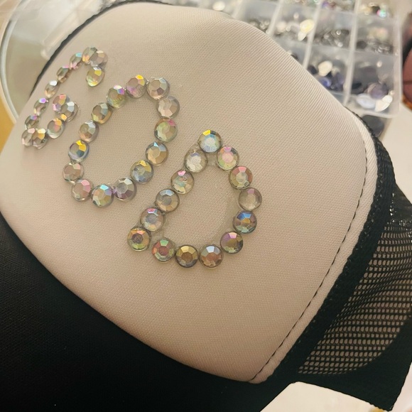 🫶🏼 GOD Trucker Cap NEW with Crystal Embellishments - Picture 4 of 6